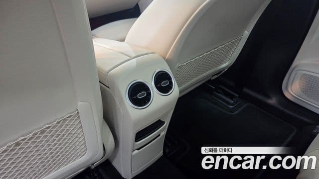 Mercedes-Benz EQB 2026 — ფოტო 19/20