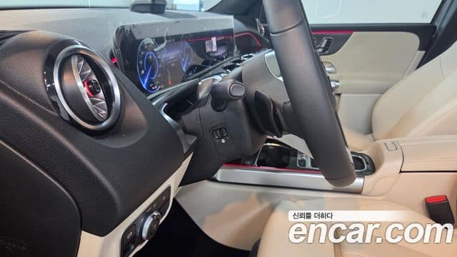 Mercedes-Benz EQB 2026 — ფოტო 16/20
