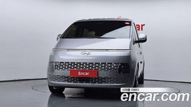 Hyundai Staria 2023 — Фото 3/20