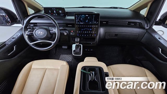Hyundai Staria 2023 — Фото 7/20