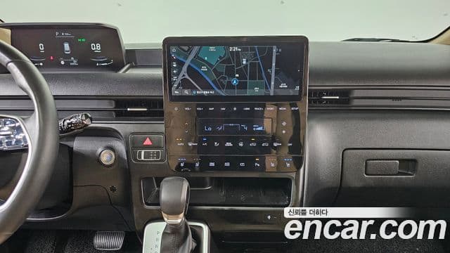 Hyundai Staria 2023 — Фото 12/20