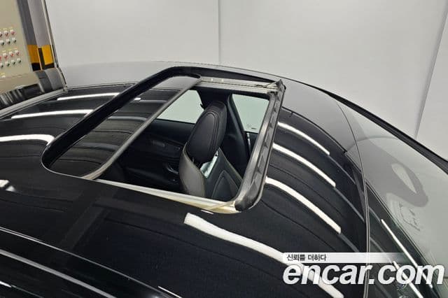 Mercedes-Benz AMG GT 2025 — Photo 14/20