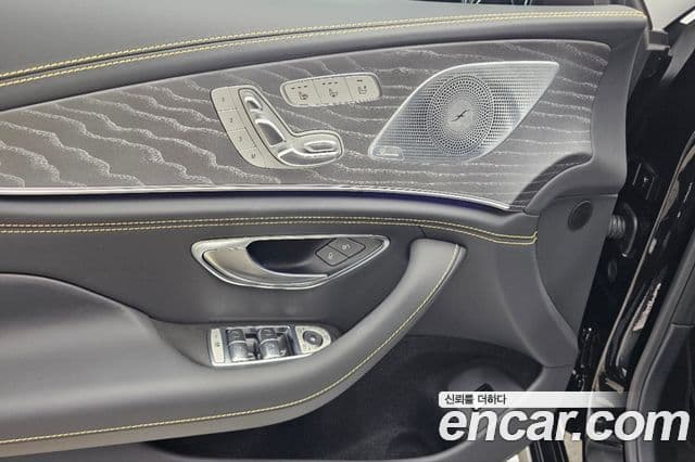 Mercedes-Benz AMG GT 2025 — Photo 18/20