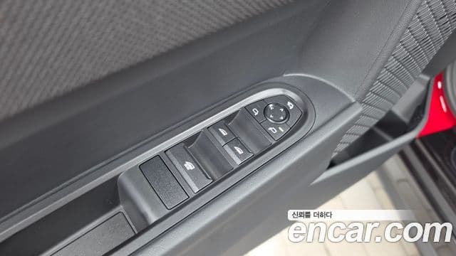 Mini Cooper S Convertible 2025 — Photo 2/31