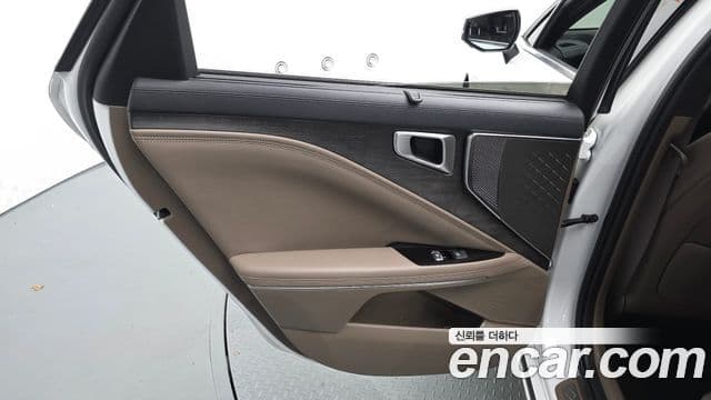 Kia K8 2023 — Photo 3/39