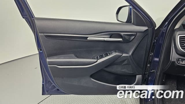 Kia Seltos 2021 — ფოტო 3/30