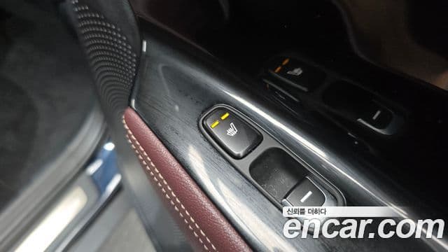 Kia Niro 2020 — Фото 19/20