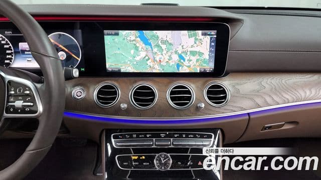 Mercedes-Benz E-Class 2020 — Şəkil 13/20