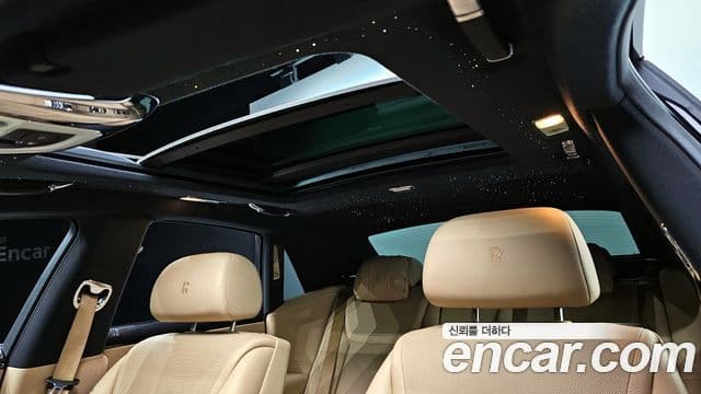 Rolls-Royce Ghost 2019 — Şəkil 18/20