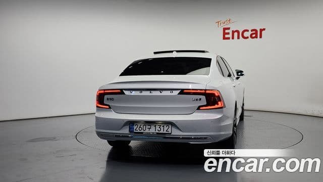 Volvo S90 2024 — ფოტო 4/20