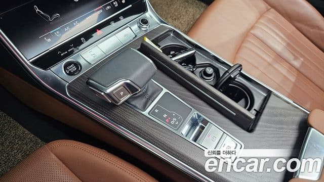 Audi A6 2021 — ფოტო 9/20