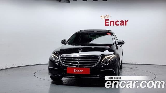 Mercedes-Benz E-Class 2019 — Şəkil 2/20