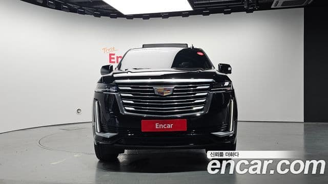 Cadillac Escalade 2021 — ფოტო 2/20