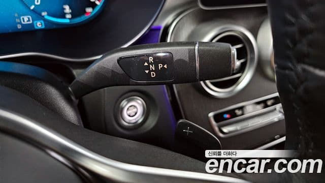 Mercedes-Benz GLC-Class 2020 — Şəkil 18/20