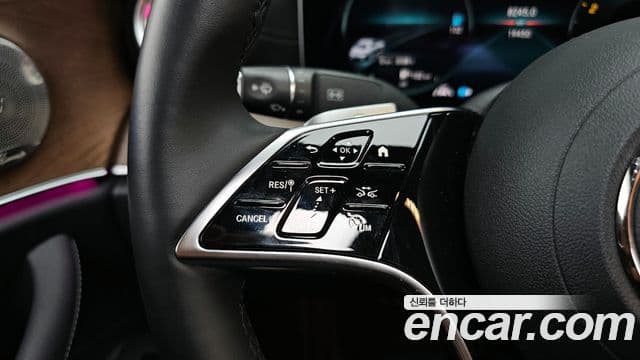 Mercedes-Benz E-Class 2023 — фото 14 из 20