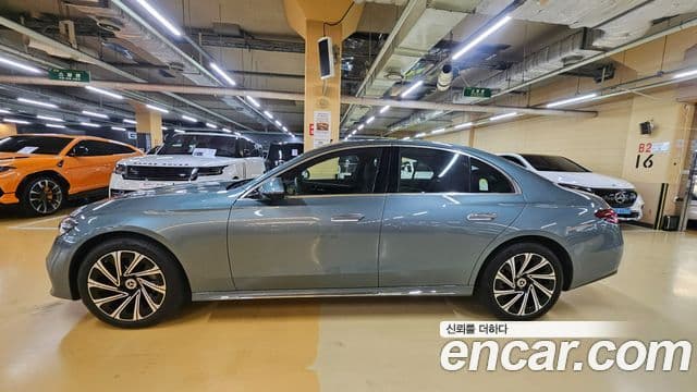 Mercedes-Benz E-Class 2024 — фото 4 из 20
