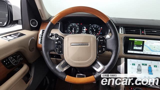 Land Rover Range Rover 2018 — ფოტო 12/20