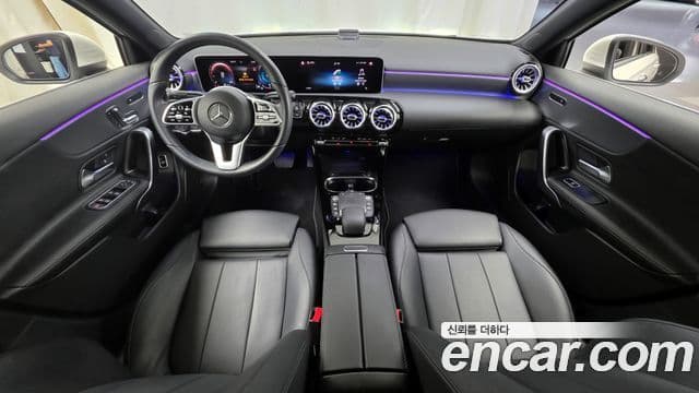 Mercedes-Benz A-Class 2020 — ფოტო 6/20