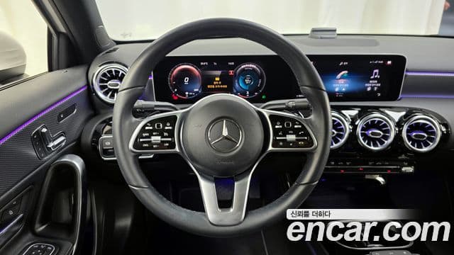 Mercedes-Benz A-Class 2020 — ფოტო 12/20