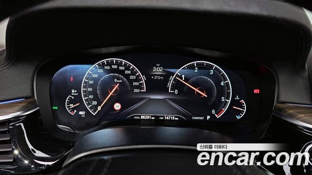 BMW 5 Series 2019 — Фото 8/20