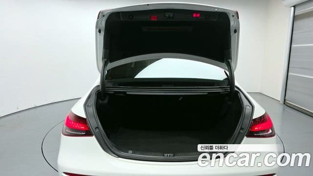 Mercedes-Benz E-Class 2021 — Фото 20/20