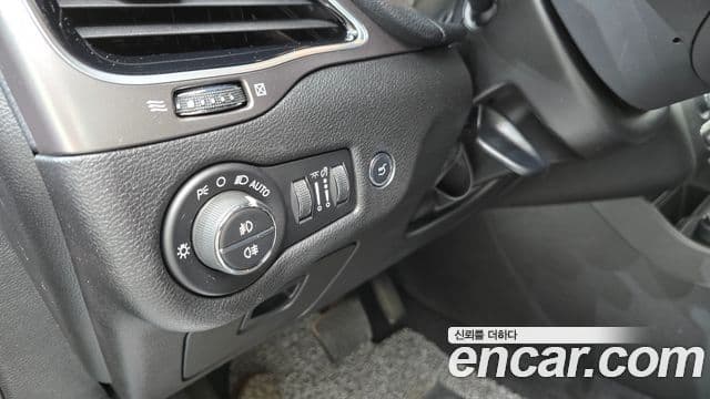 Jeep Cherokee 2021 — ფოტო 5/20