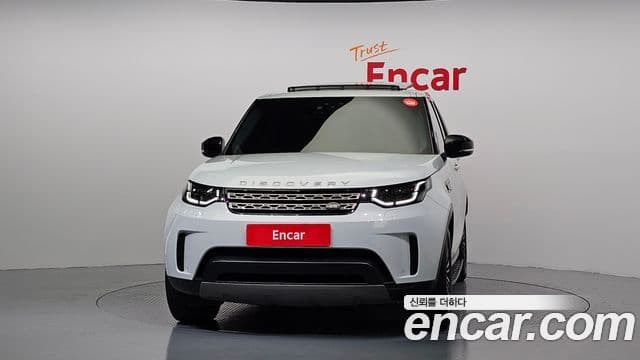 Land Rover Discovery 5 2018 — Photo 9/20