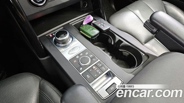 Land Rover Discovery 5 2018 — Photo 13/20