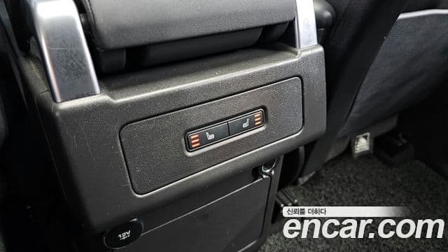Land Rover Discovery 5 2018 — Photo 3/20