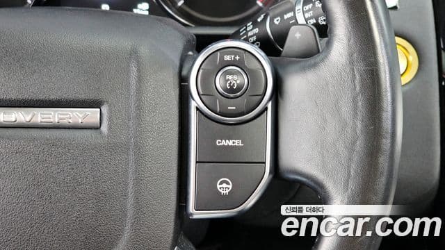 Land Rover Discovery 5 2018 — Photo 17/20