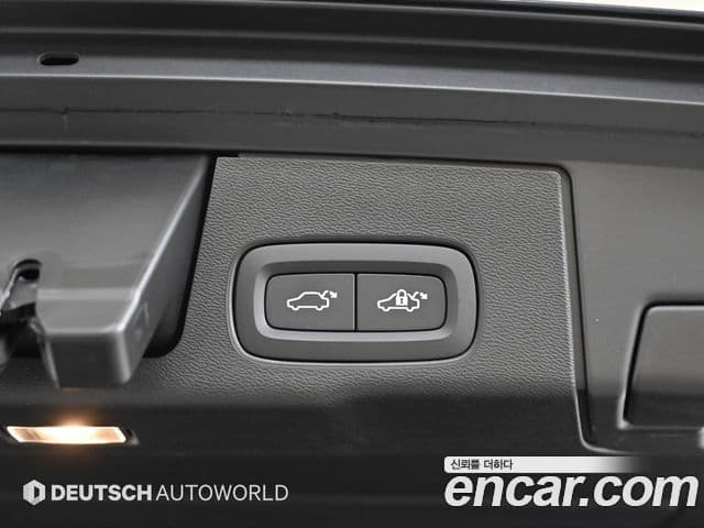 Volvo XC60 2023 — фото 20 из 20
