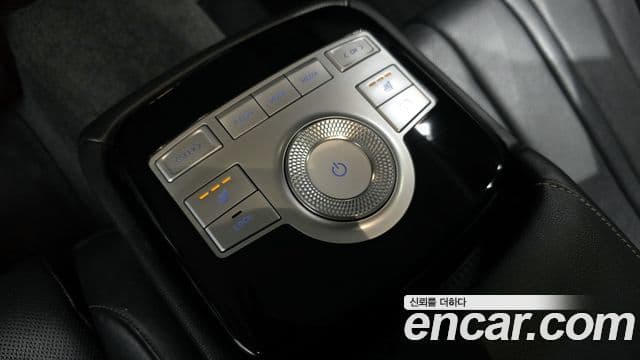 Genesis Electrified G80 2020 — Şəkil 19/20