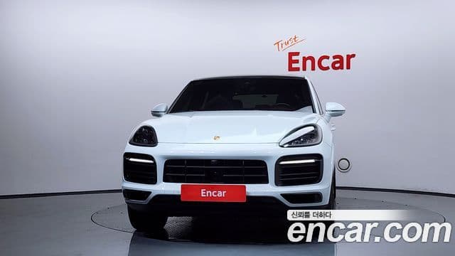 Porsche Cayenne 2022 — Photo 12/20
