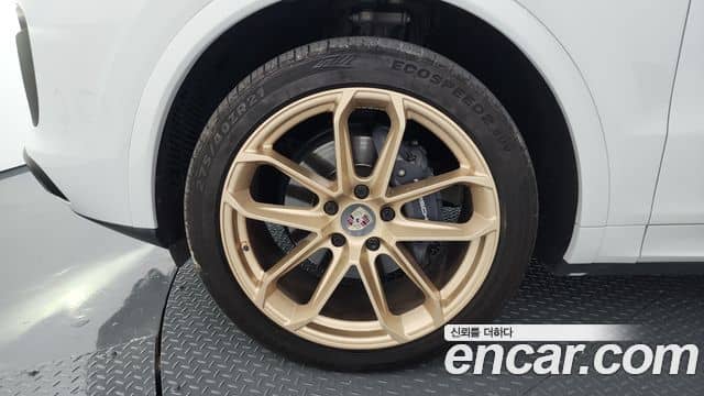 Porsche Cayenne, 2022