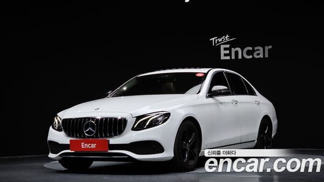 Mercedes-Benz E-Class 2018 — Şəkil 1/20