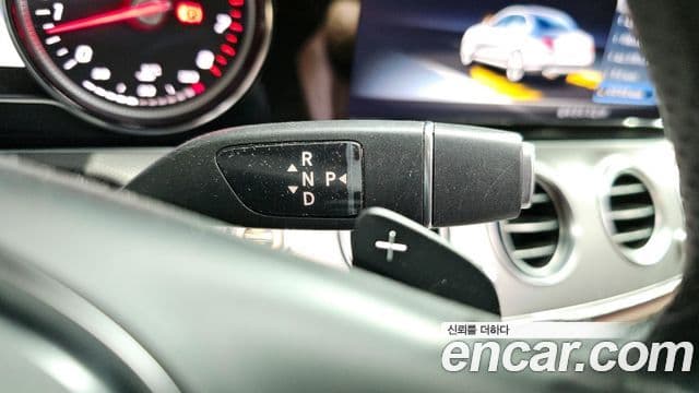 Mercedes-Benz E-Class 2018 — Şəkil 9/20