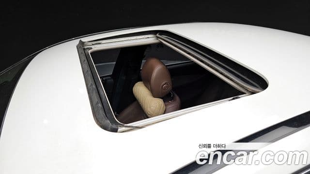 Mercedes-Benz E-Class 2018 — Şəkil 19/20