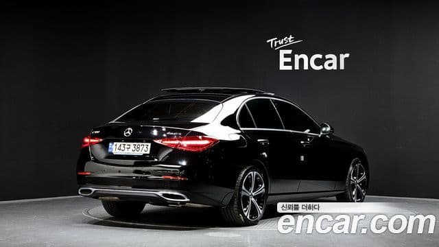 Mercedes-Benz C-Class 2023 — ფოტო 2/20