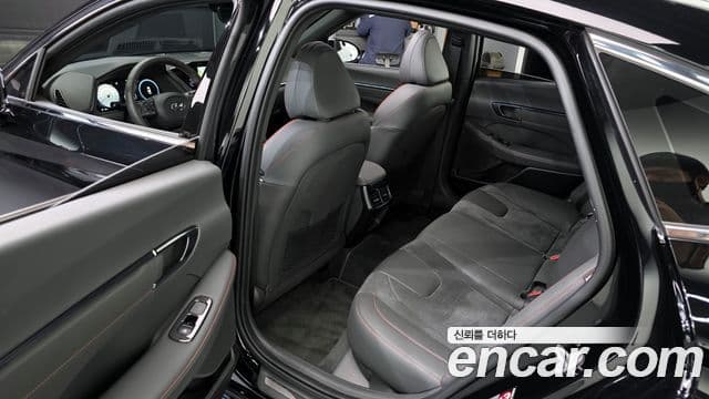 Hyundai Sonata 2022 — Фото 10/20