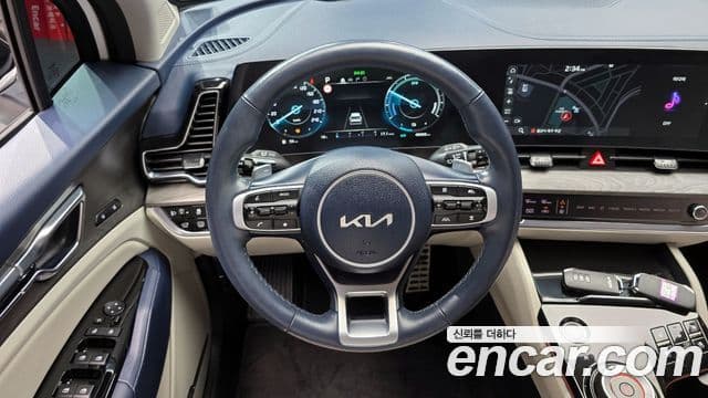 Kia Sportage 2023 — ფოტო 14/20