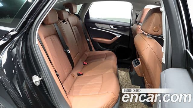 Audi A6 2023 — фото 12 из 20