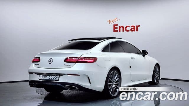 Mercedes-Benz E-Class 2019 — ფოტო 2/20