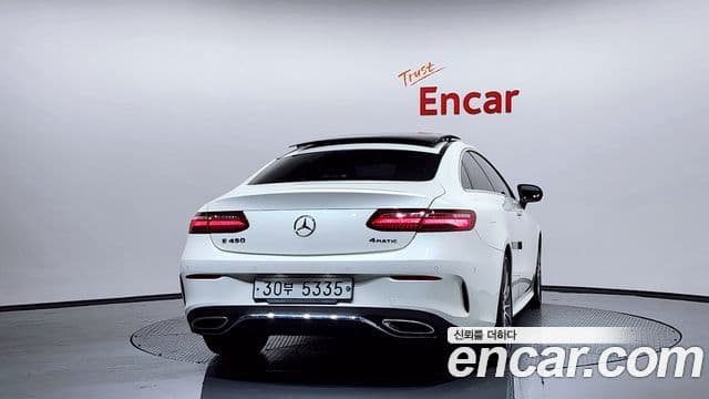 Mercedes-Benz E-Class 2019 — фото 4 из 20