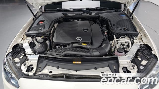 Mercedes-Benz E-Class 2023 — Фото 6/20
