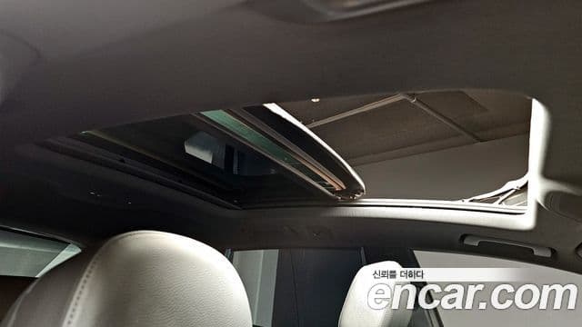 Audi Q7 2021 — ფოტო 18/20