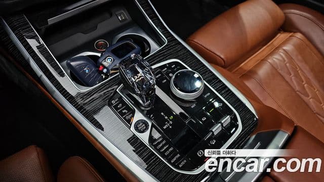 BMW X7 2022 — фото 7 из 20