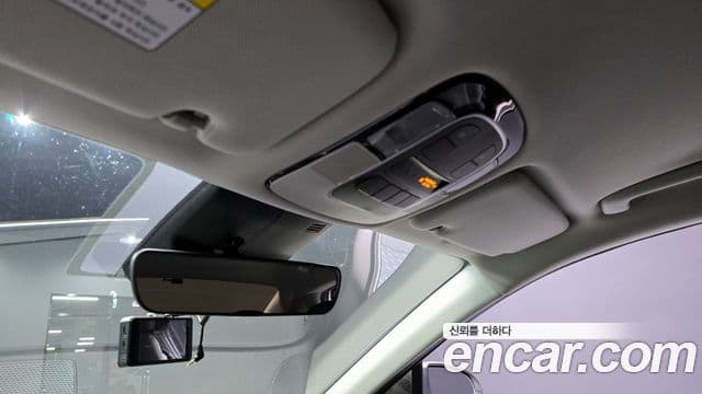 Hyundai Sonata Hybrid 2020 — Photo 10/20