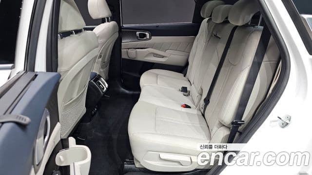 Kia Sorento 2023 — ფოტო 12/20