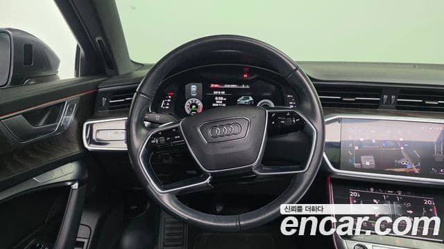 Audi A6 2022 — ფოტო 13/20