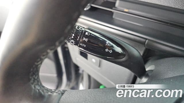 Hyundai Staria 2024 — ფოტო 18/20